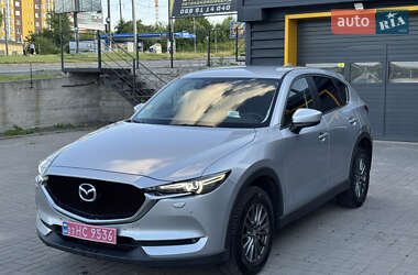 Позашляховик / Кросовер Mazda CX-5 2017 в 