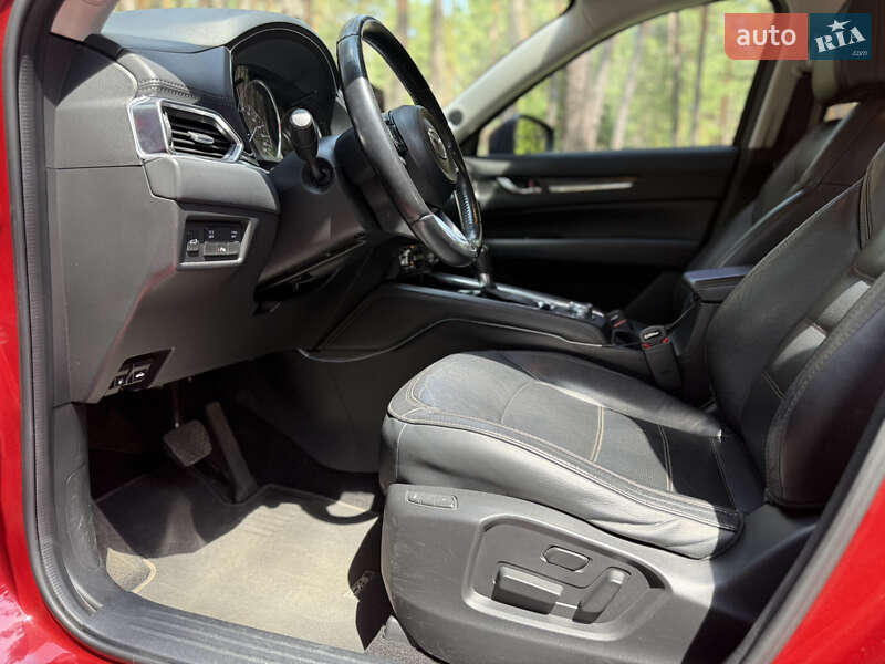 Позашляховик / Кросовер Mazda CX-5 2017 в Охтирці