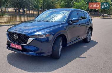 Позашляховик / Кросовер Mazda CX-5 2024 в 