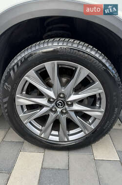 Позашляховик / Кросовер Mazda CX-5 2020 в 