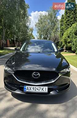 Позашляховик / Кросовер Mazda CX-5 2017 в 