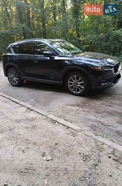 Позашляховик / Кросовер Mazda CX-5 2019 в 