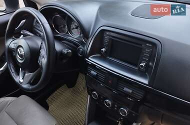 Позашляховик / Кросовер Mazda CX-5 2012 в 