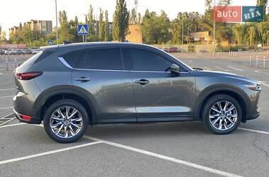Позашляховик / Кросовер Mazda CX-5 2019 в 