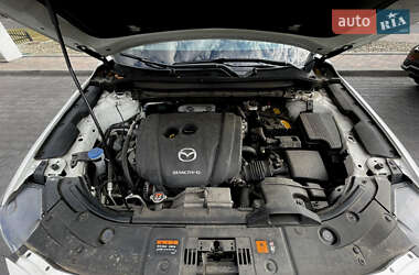 Позашляховик / Кросовер Mazda CX-5 2022 в 