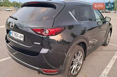 Позашляховик / Кросовер Mazda CX-5 2018 в 