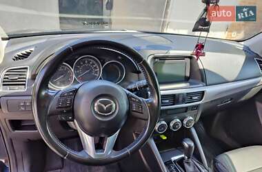 Позашляховик / Кросовер Mazda CX-5 2016 в 