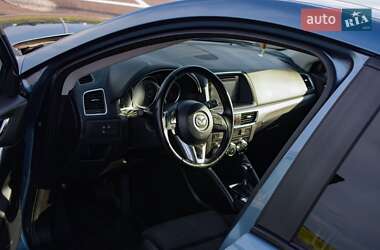 Позашляховик / Кросовер Mazda CX-5 2016 в 