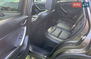 Позашляховик / Кросовер Mazda CX-5 2017 в 