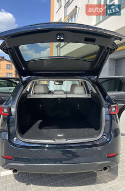 Внедорожник / Кроссовер Mazda CX-5 2023 в 