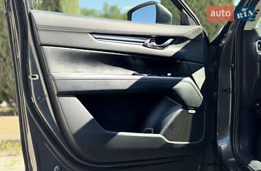 Позашляховик / Кросовер Mazda CX-5 2018 в 