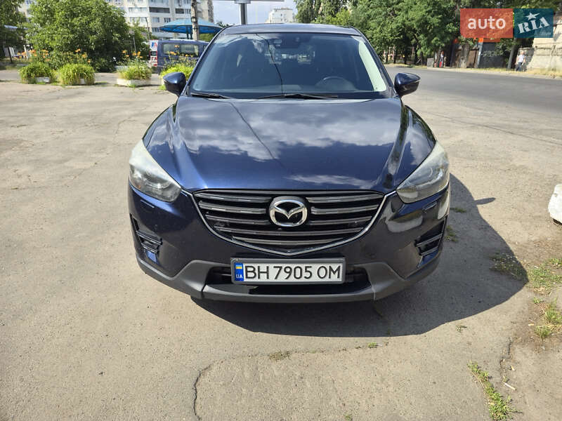 Позашляховик / Кросовер Mazda CX-5 2015 в 