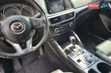 Позашляховик / Кросовер Mazda CX-5 2015 в 