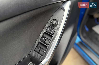 Позашляховик / Кросовер Mazda CX-5 2013 в 