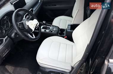 Позашляховик / Кросовер Mazda CX-5 2024 в 