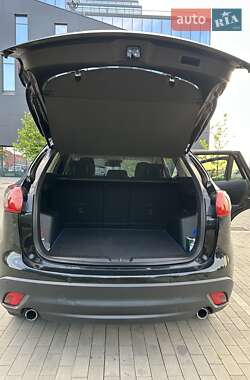 Позашляховик / Кросовер Mazda CX-5 2013 в 
