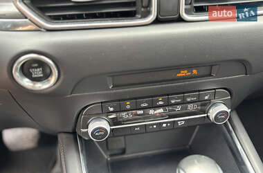 Позашляховик / Кросовер Mazda CX-5 2020 в 