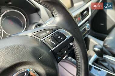 Позашляховик / Кросовер Mazda CX-5 2016 в 