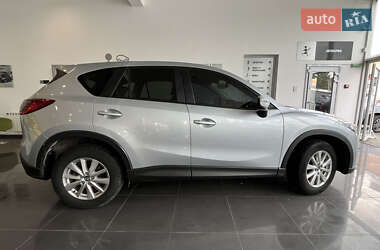 Позашляховик / Кросовер Mazda CX-5 2016 в 