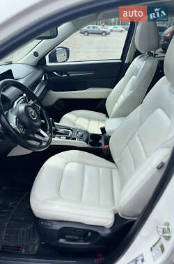 Позашляховик / Кросовер Mazda CX-5 2019 в 