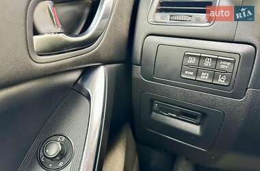 Позашляховик / Кросовер Mazda CX-5 2013 в 