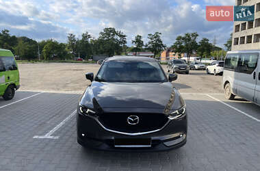 Позашляховик / Кросовер Mazda CX-5 2018 в 