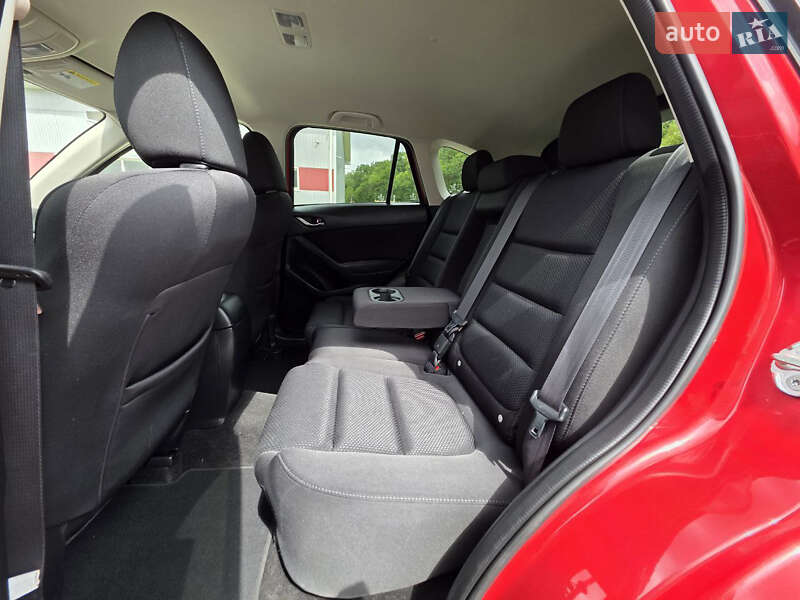Позашляховик / Кросовер Mazda CX-5 2015 в Луцьку