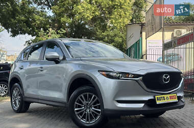 Позашляховик / Кросовер Mazda CX-5 2017 в 