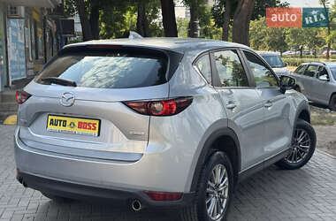 Позашляховик / Кросовер Mazda CX-5 2017 в 