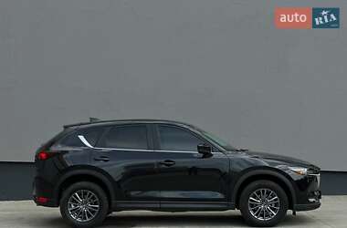 Позашляховик / Кросовер Mazda CX-5 2020 в 