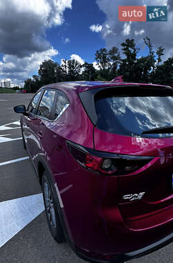 Позашляховик / Кросовер Mazda CX-5 2019 в 
