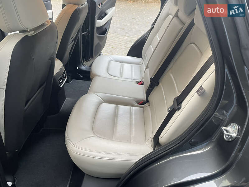 Внедорожник / Кроссовер Mazda CX-5 2018 в Черновцах