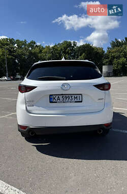 Внедорожник / Кроссовер Mazda CX-5 2018 в 