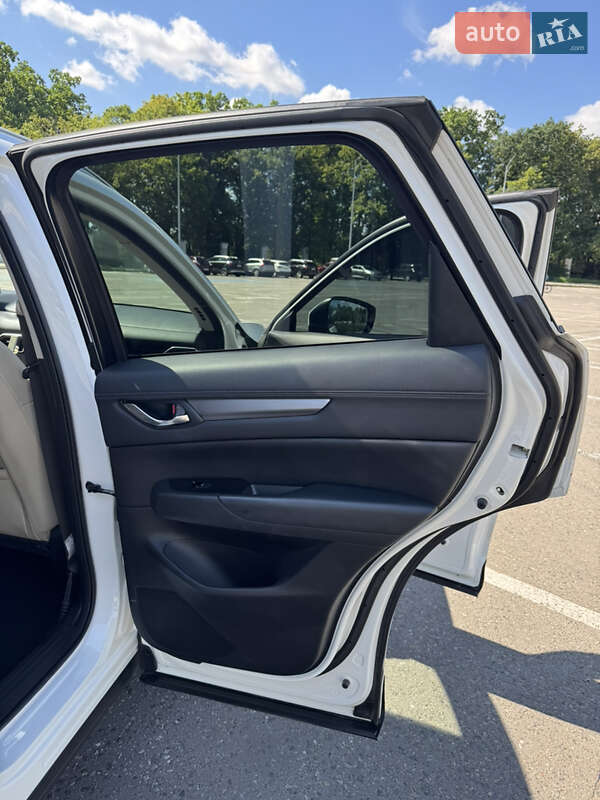 Внедорожник / Кроссовер Mazda CX-5 2018 в Киеве