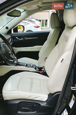 Позашляховик / Кросовер Mazda CX-5 2017 в Миколаєві