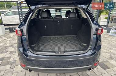 Позашляховик / Кросовер Mazda CX-5 2017 в 