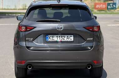 Позашляховик / Кросовер Mazda CX-5 2017 в 