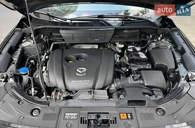 Позашляховик / Кросовер Mazda CX-5 2017 в 