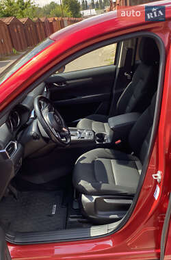 Внедорожник / Кроссовер Mazda CX-5 2018 в 