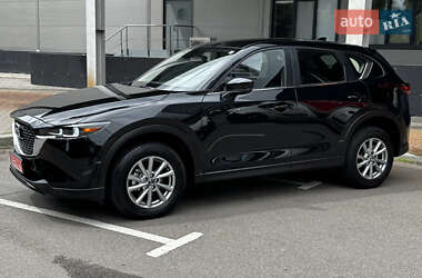 Внедорожник / Кроссовер Mazda CX-5 2023 в 