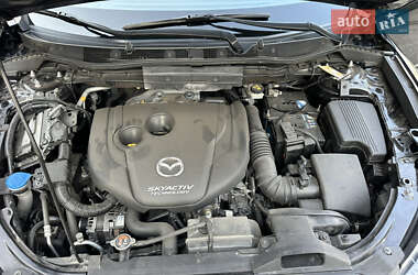 Внедорожник / Кроссовер Mazda CX-5 2016 в 