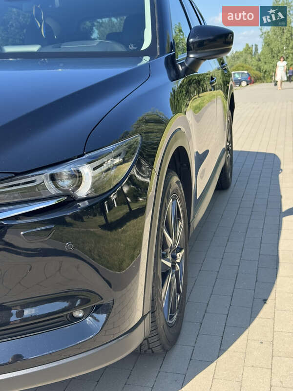 Позашляховик / Кросовер Mazda CX-5 2017 в Чернігові