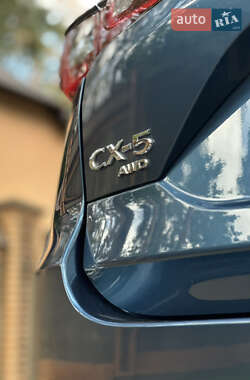 Позашляховик / Кросовер Mazda CX-5 2021 в 