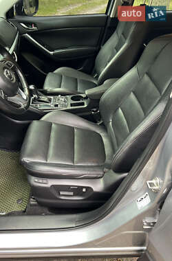 Внедорожник / Кроссовер Mazda CX-5 2016 в 