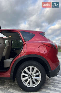 Внедорожник / Кроссовер Mazda CX-5 2015 в 