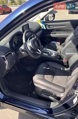 Внедорожник / Кроссовер Mazda CX-5 2023 в 