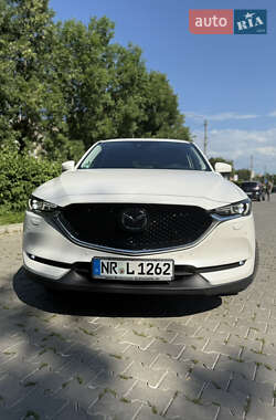Внедорожник / Кроссовер Mazda CX-5 2017 в 