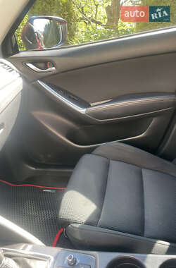 Внедорожник / Кроссовер Mazda CX-5 2016 в 