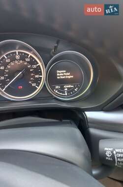 Внедорожник / Кроссовер Mazda CX-5 2023 в 