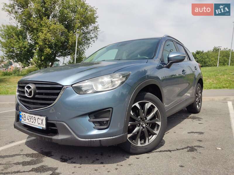 Позашляховик / Кросовер Mazda CX-5 2015 в 